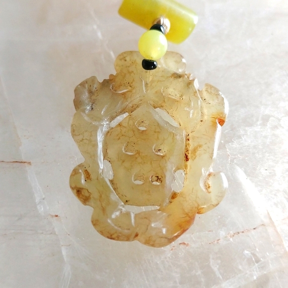 VINTAGE HAND CARVED JADE FOO DOGS CARVED STONES  NECKLACE  19-22" LONG - Picture 10 of 10